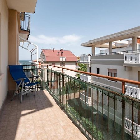 Apartamento La Casa Al Mare One Step From The Beach Fano Exterior foto