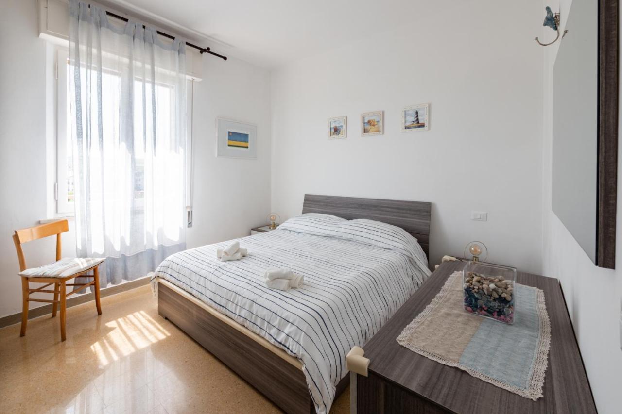 Apartamento La Casa Al Mare One Step From The Beach Fano Exterior foto